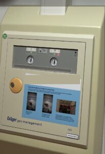 Gassenkast voor bewaking van druk